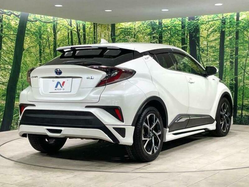 C-HR-17