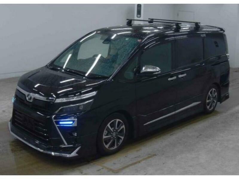 TOYOTA　VOXY