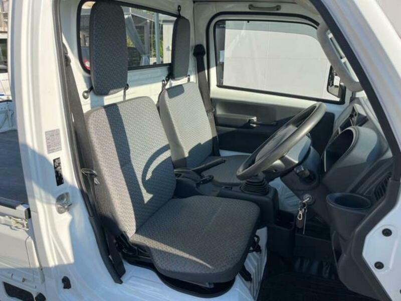 MINICAB TRUCK