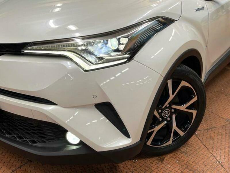 C-HR-11