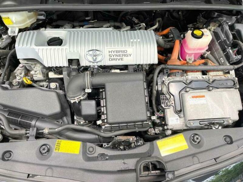 PRIUS-17