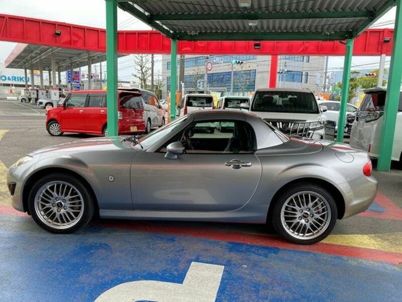 ROADSTER