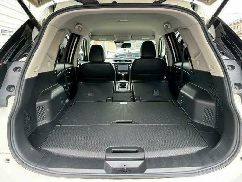 X-TRAIL-19
