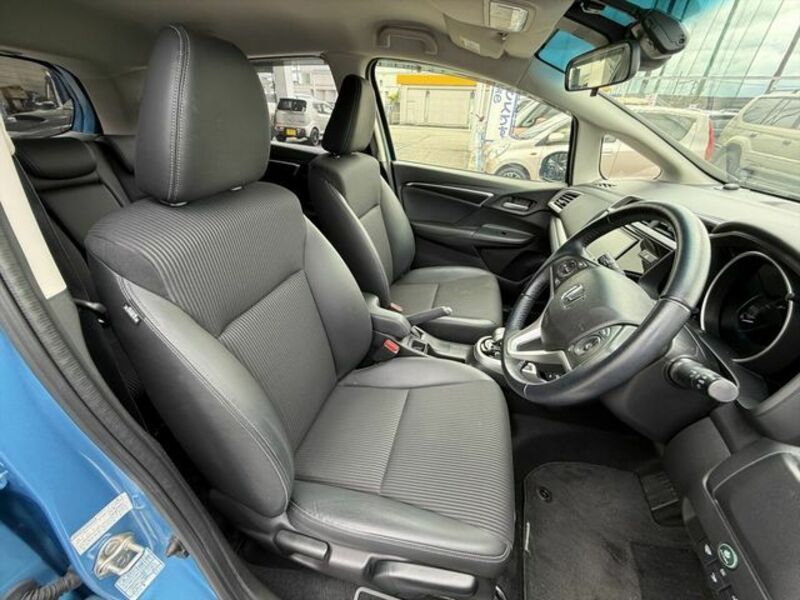 FIT HYBRID