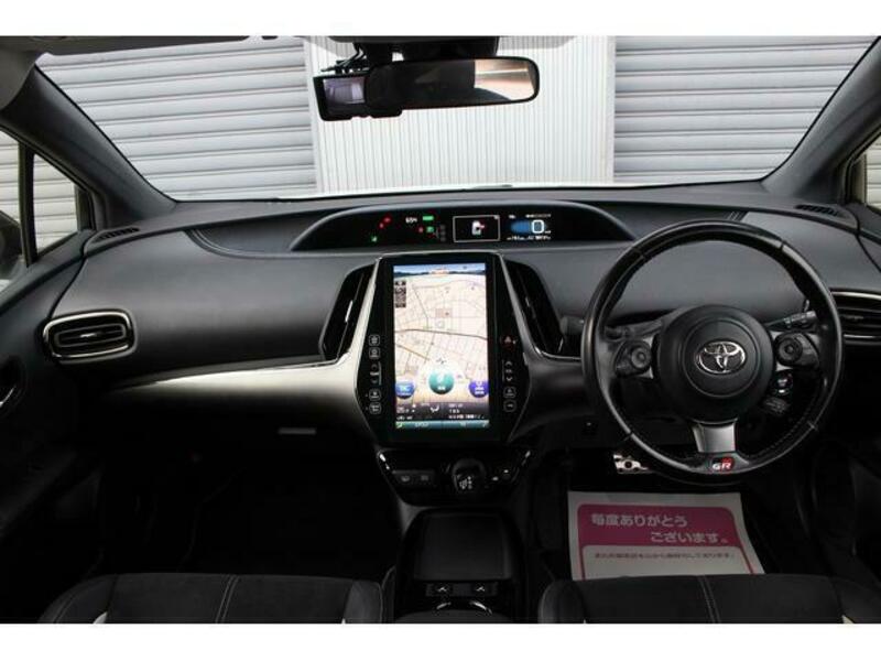 PRIUS PHV