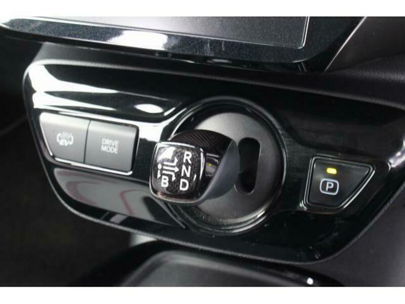 PRIUS PHV