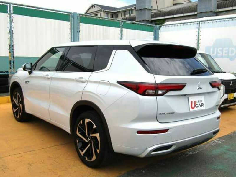 OUTLANDER PHEV