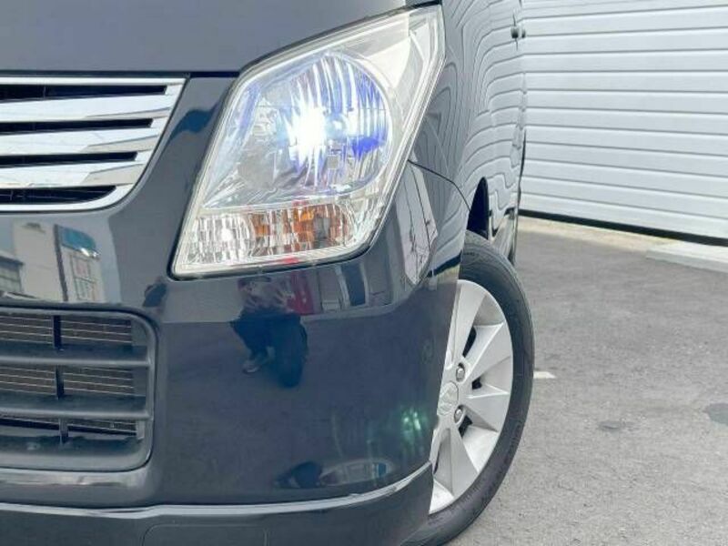 WAGON R-8