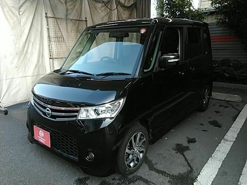 NISSAN ROOX