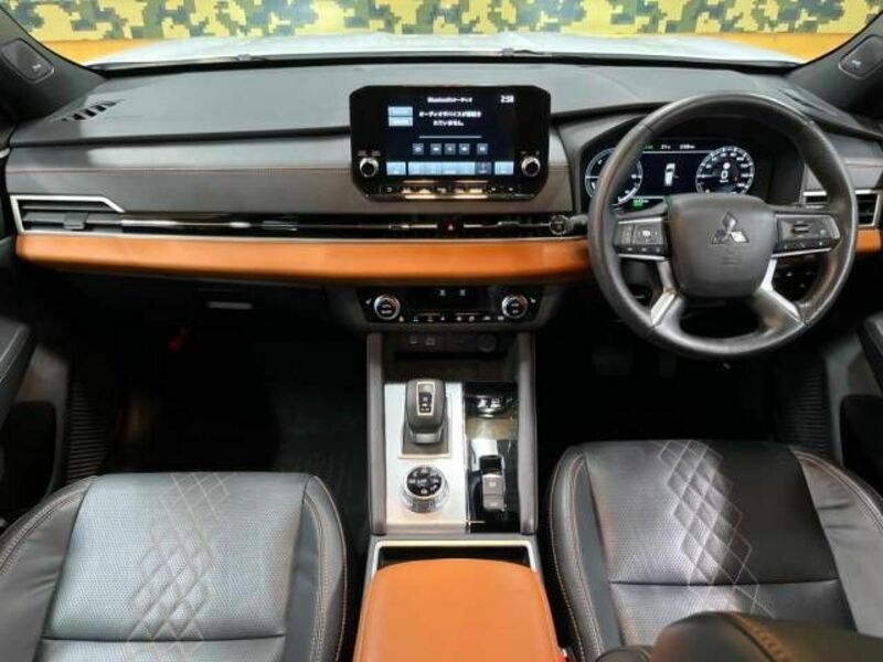 OUTLANDER PHEV