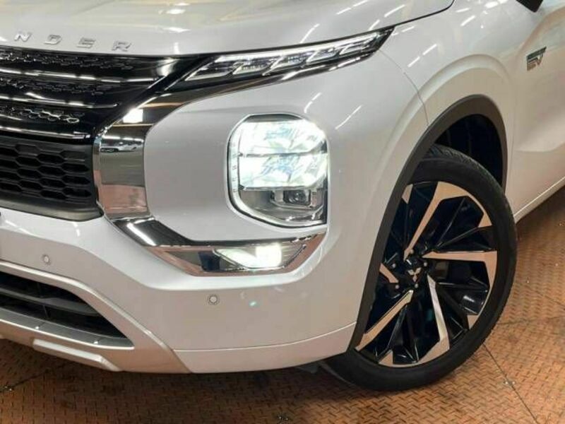OUTLANDER PHEV