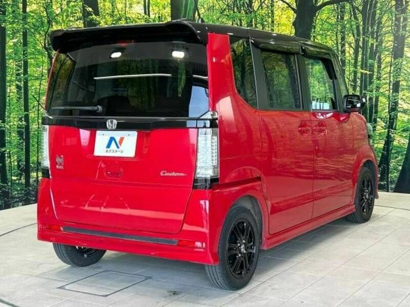 N BOX CUSTOM