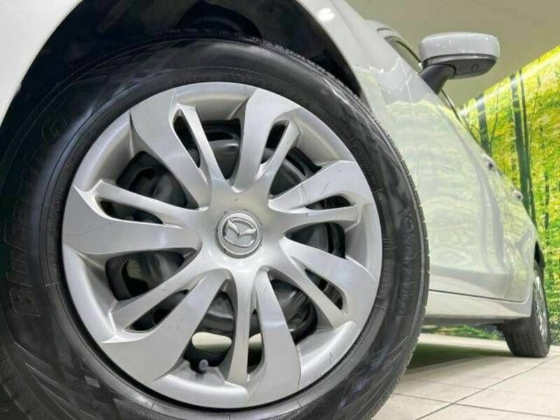 MAZDA2