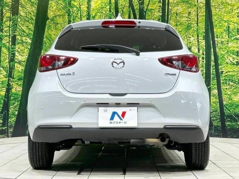 MAZDA2