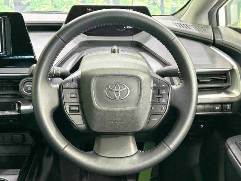 PRIUS-10