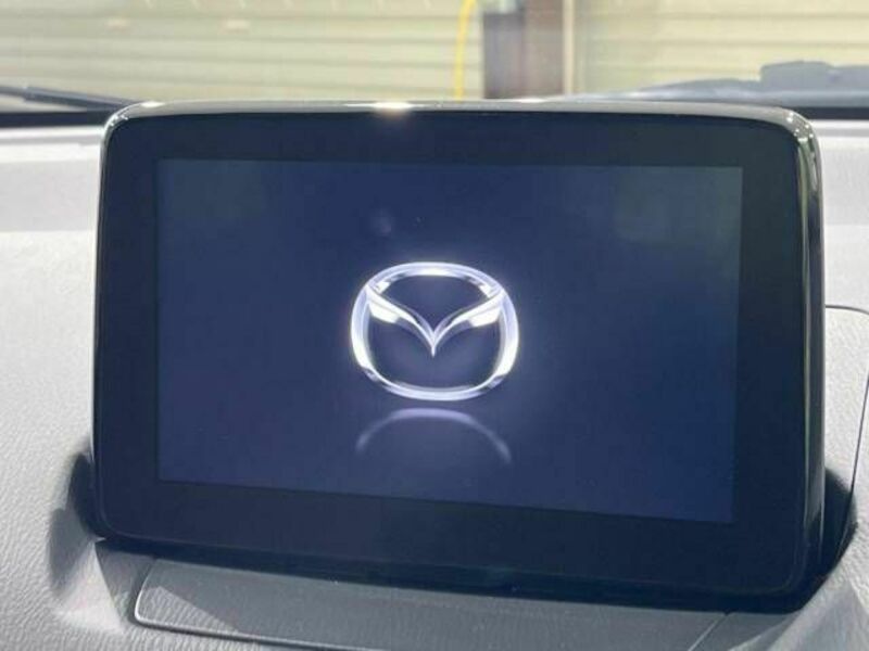 MAZDA2