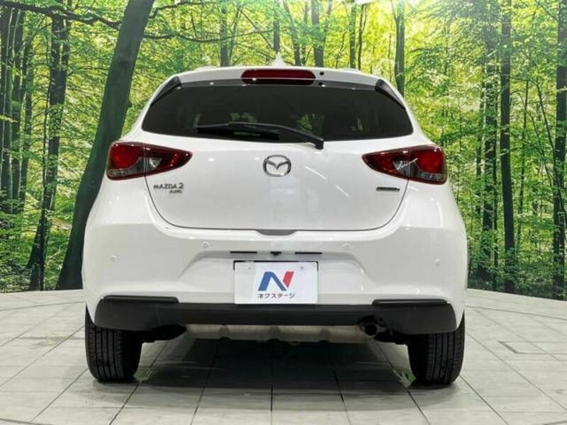 MAZDA2