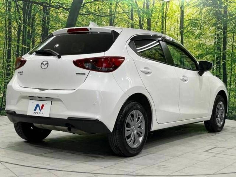 MAZDA2