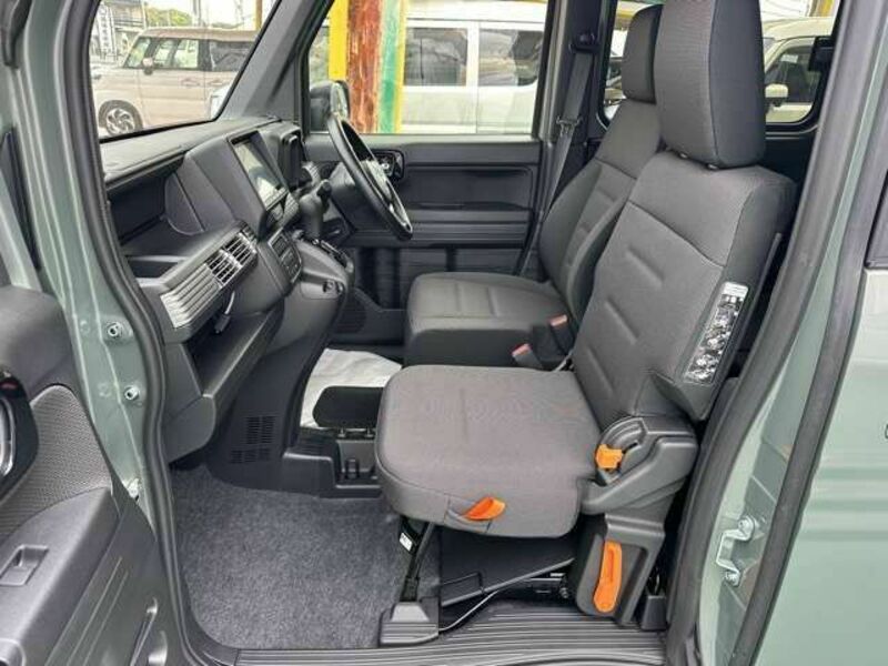 N-VAN