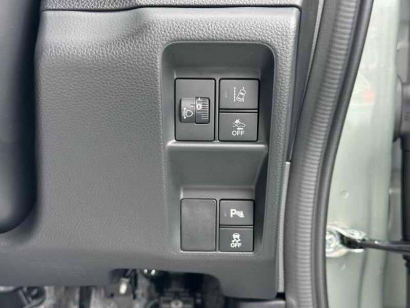 N-VAN