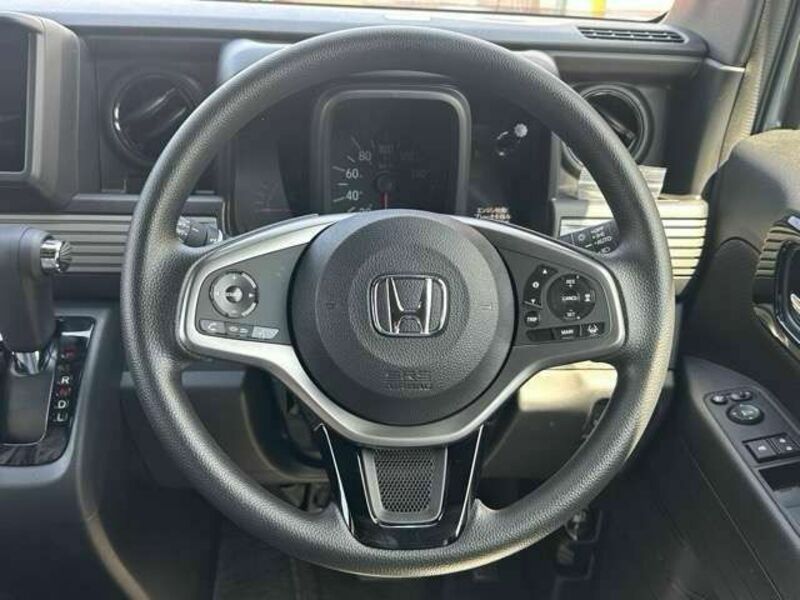 N-VAN-8