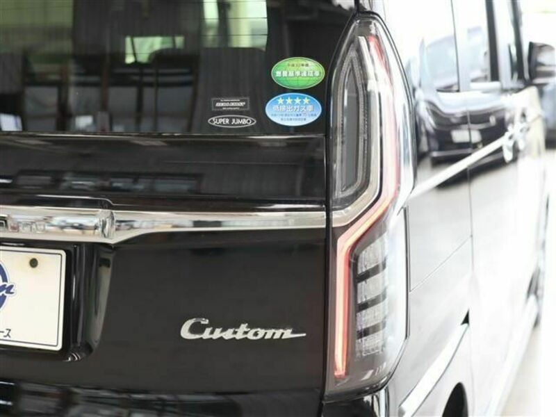 N BOX CUSTOM