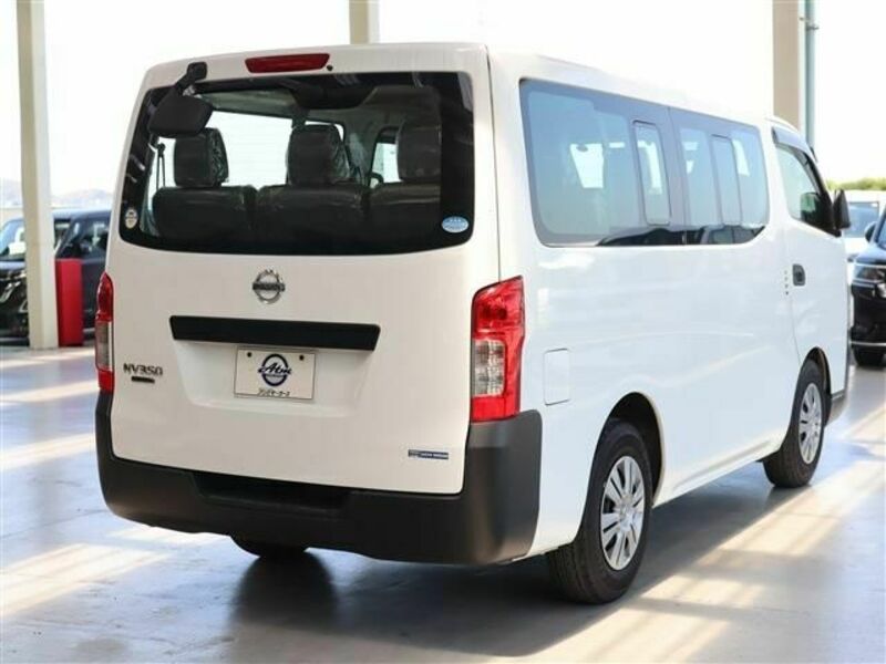 NV350 CARAVAN WAGON-5