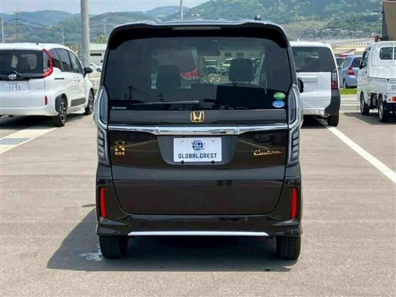 N BOX