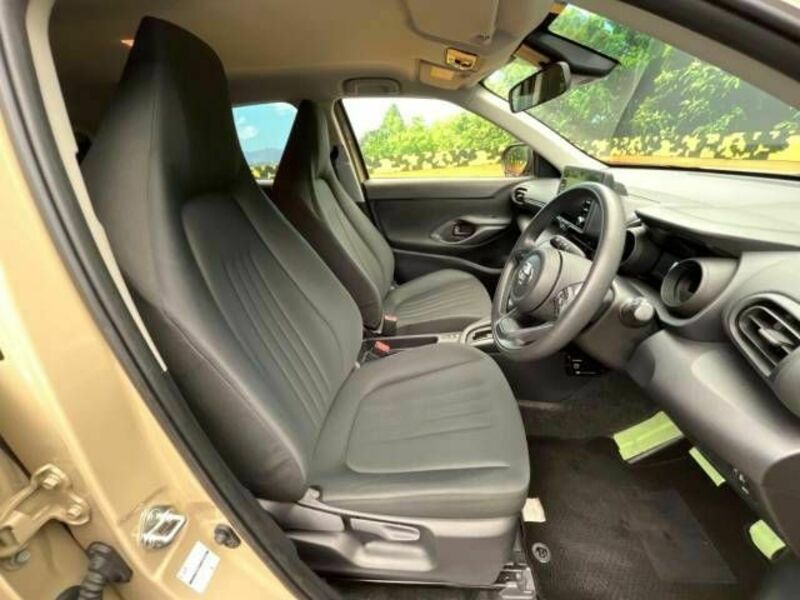 YARIS CROSS-6