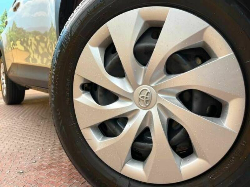 YARIS CROSS-12