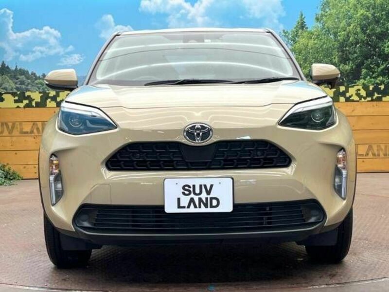 YARIS CROSS-13