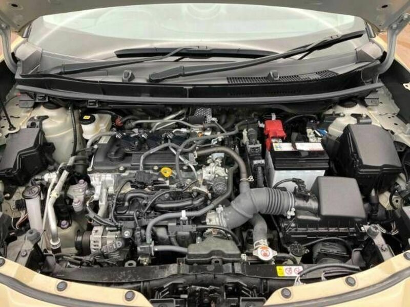 YARIS CROSS-17