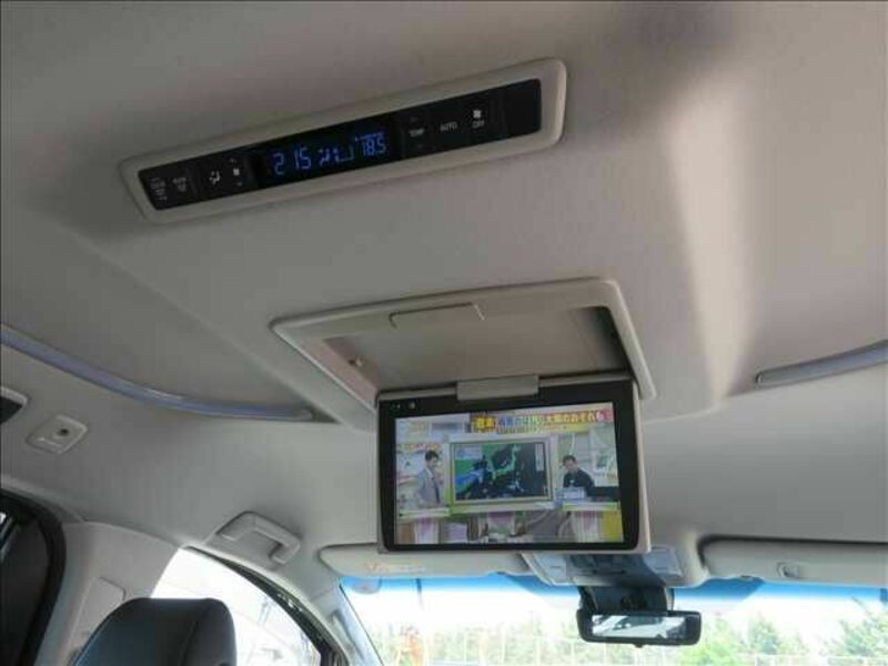 VELLFIRE-6