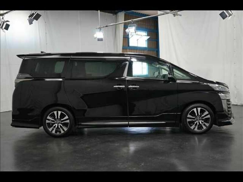 VELLFIRE-15