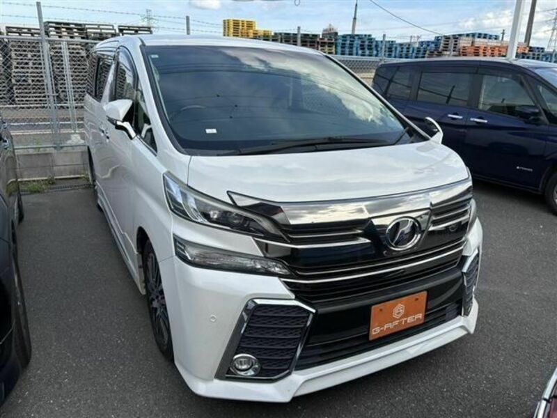 TOYOTA　VELLFIRE