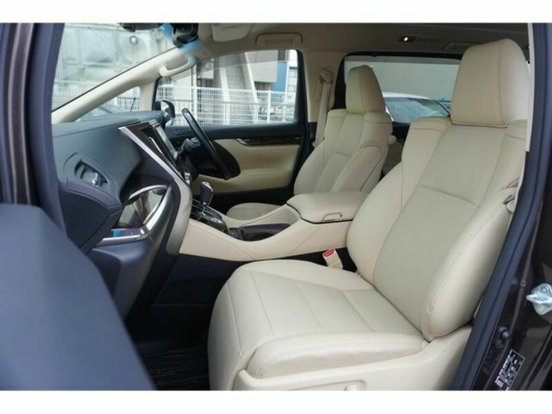 VELLFIRE-12
