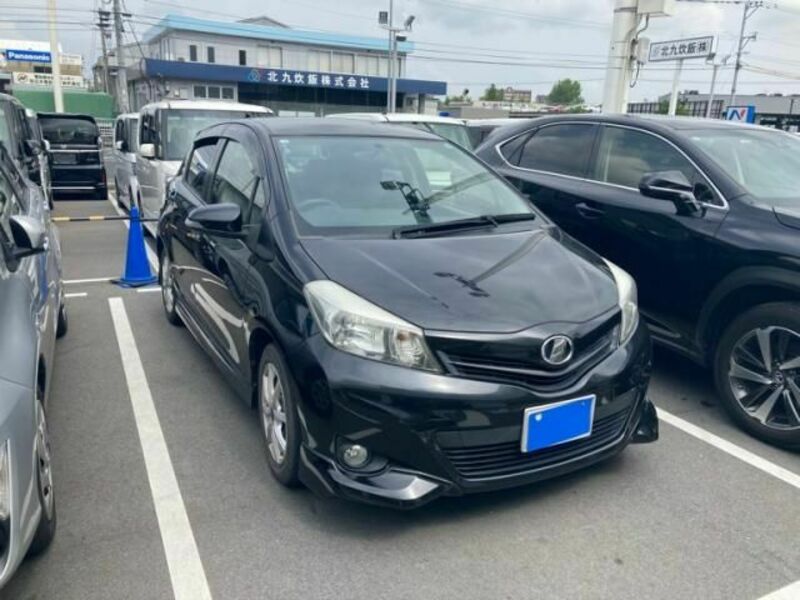 TOYOTA VITZ