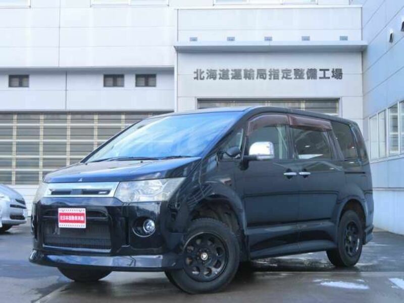 MITSUBISHI　DELICA D5