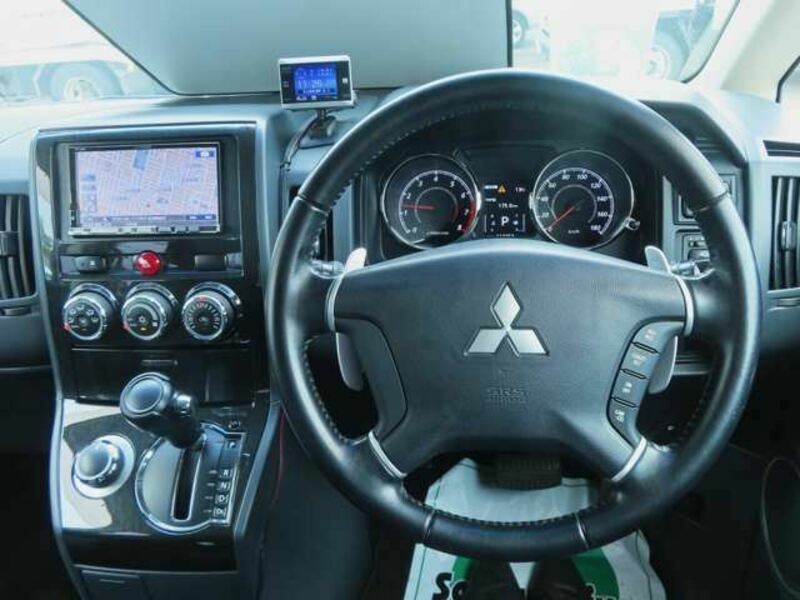 DELICA D5-8