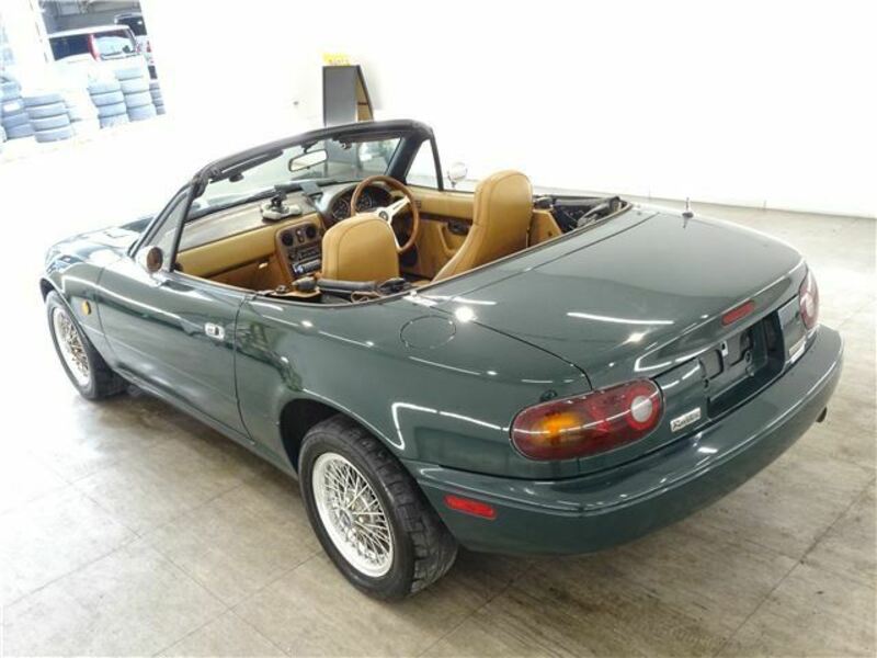 EUNOS ROADSTER