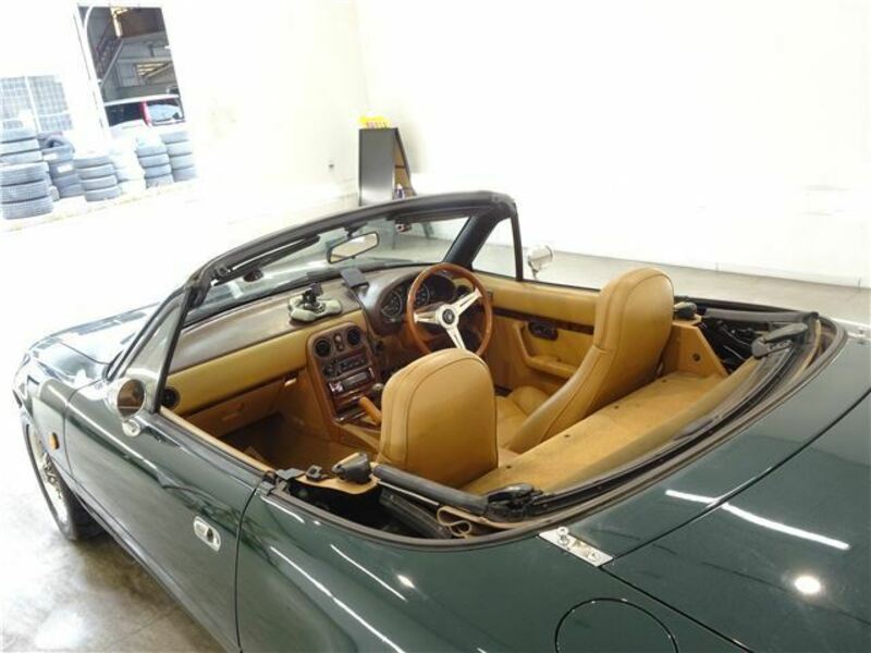 EUNOS ROADSTER