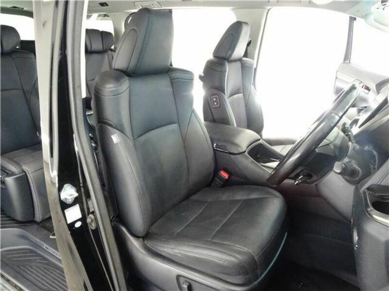 VELLFIRE-18