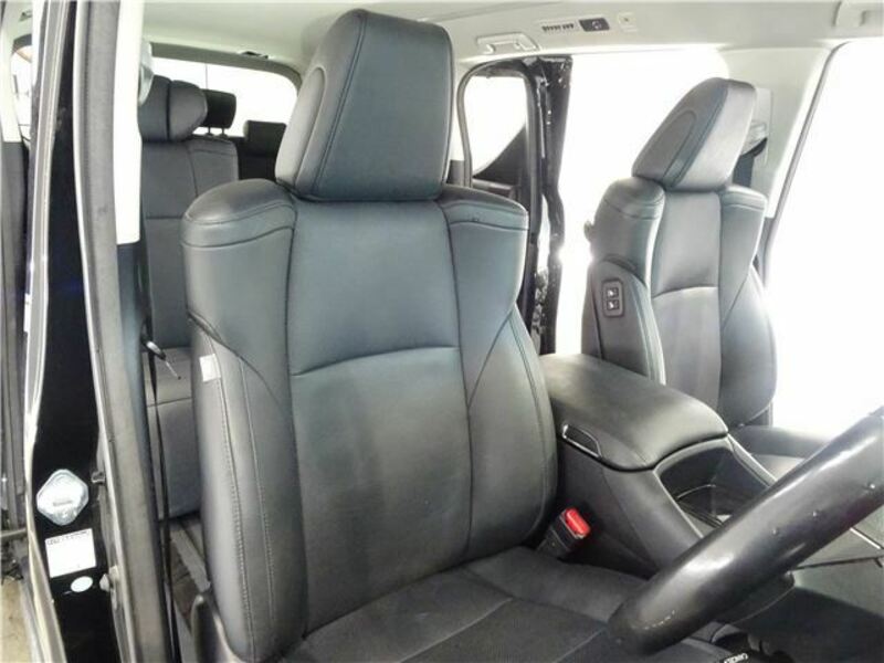 VELLFIRE-19