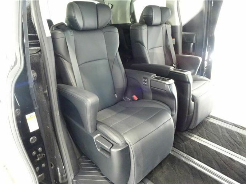 VELLFIRE-20