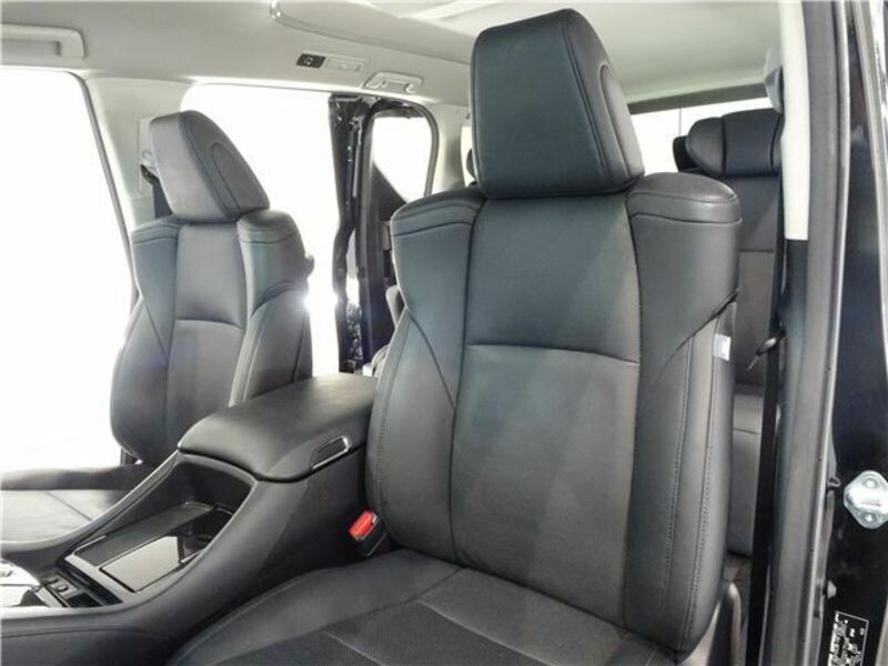 VELLFIRE-27