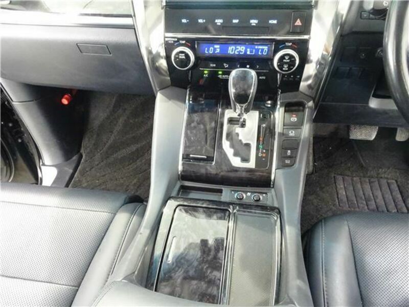 VELLFIRE-38