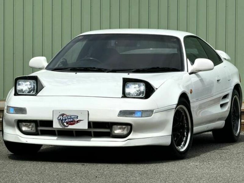 TOYOTA MR2