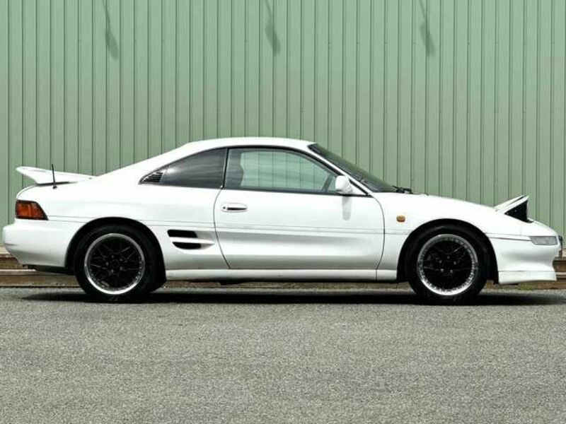 MR2