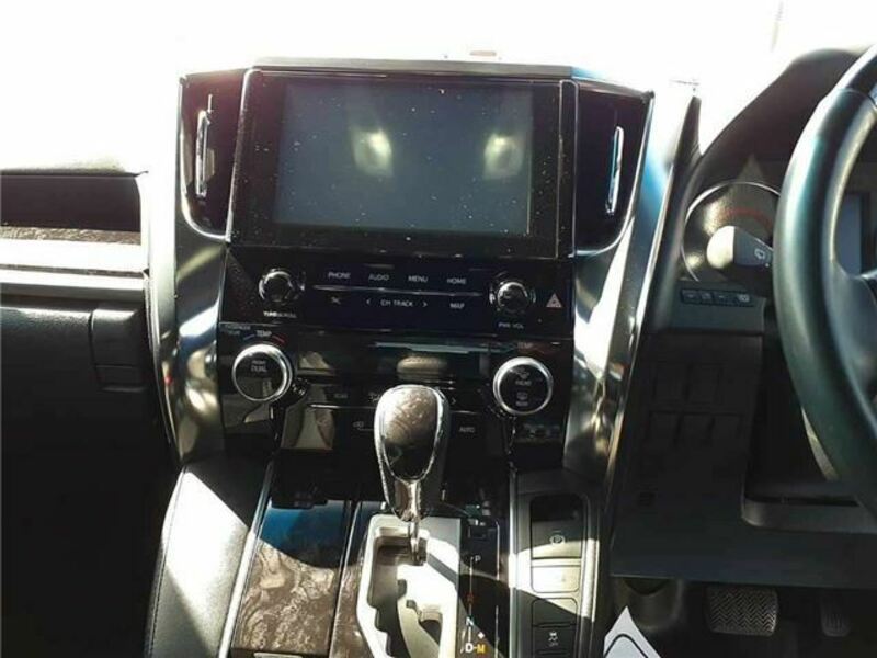 ALPHARD-7