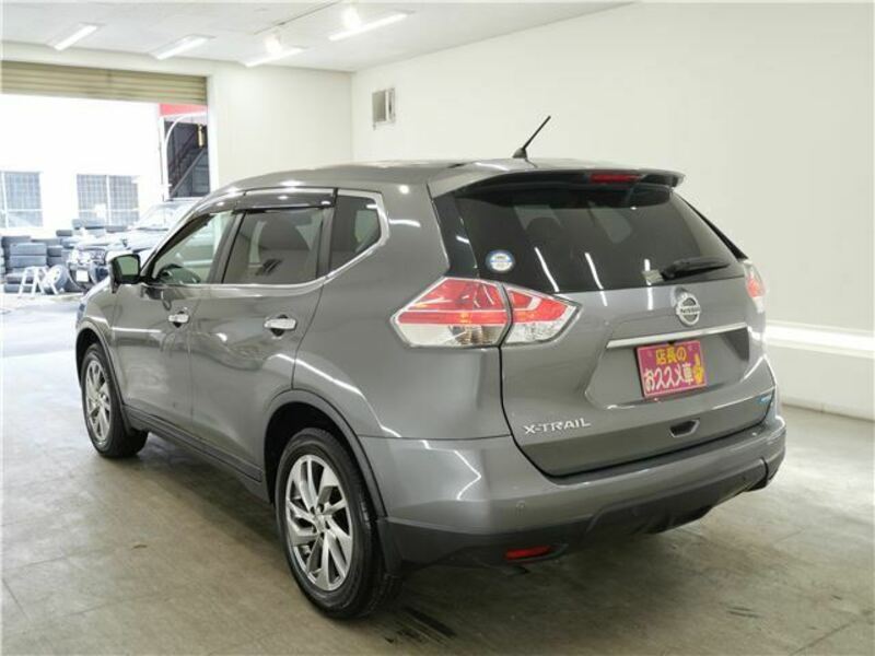 X-TRAIL
